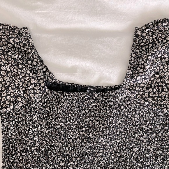 Madewell Lucie Elbow Sleeve Smocked Mini Dress in Parisian Ditsy - Picture 5 of 7